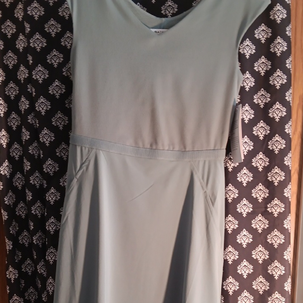 Athleta Women's Midi Dress in Light Gray